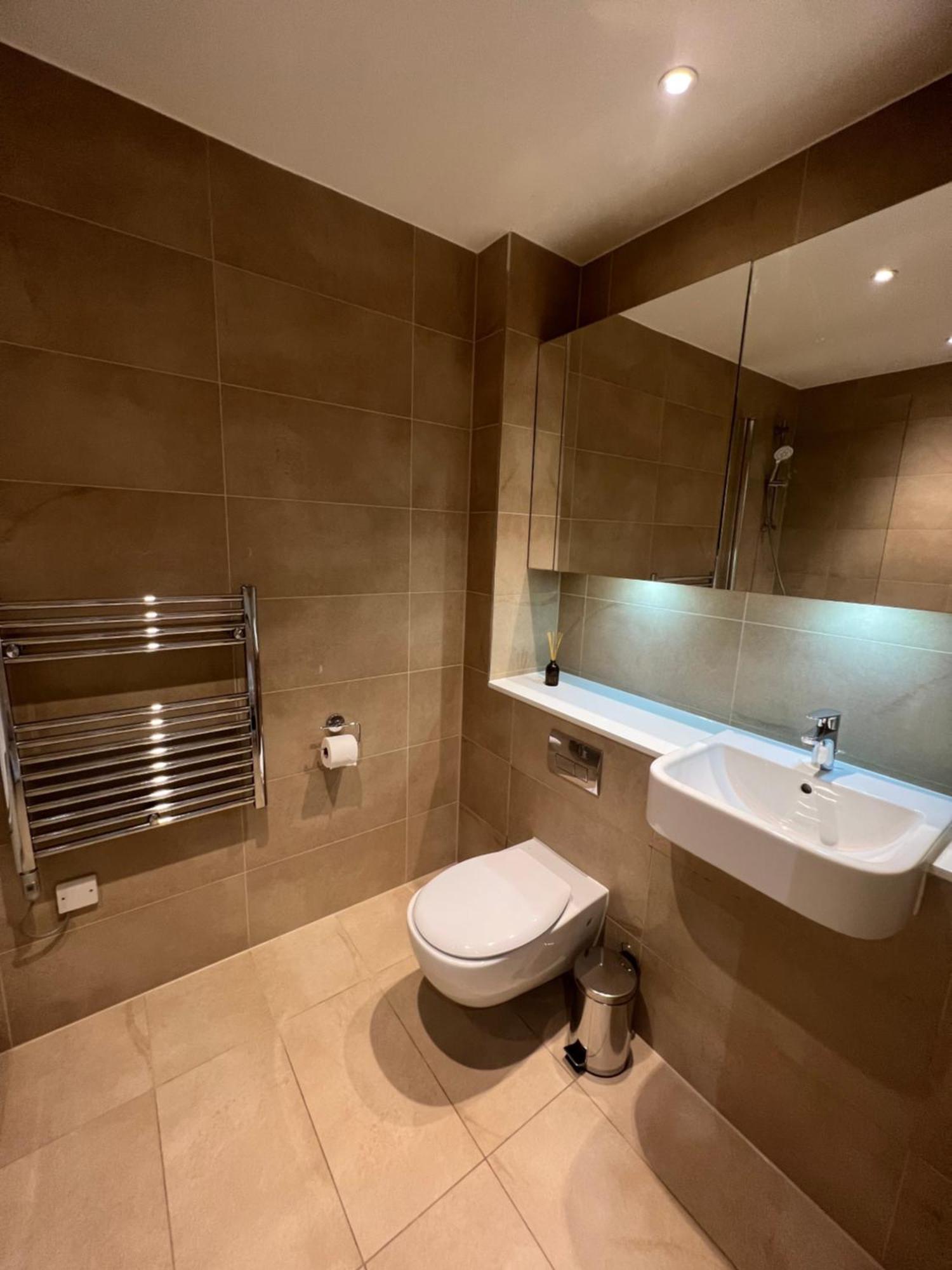 Apartment Luxury 2 Bed 2 Bath Zone Two